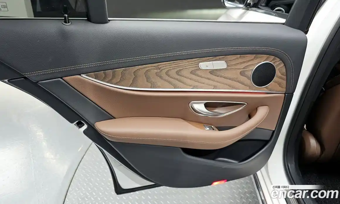 Mercedes-Benz E-Class 2022 2.0 гидро в Москве № 2124966, фото 14