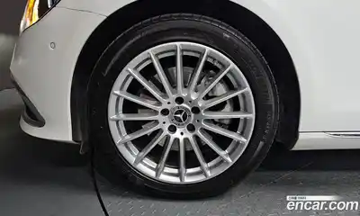 Mercedes-Benz E-Class 2022 2.0 гидро в Москве № 2124966, миниатюра 4