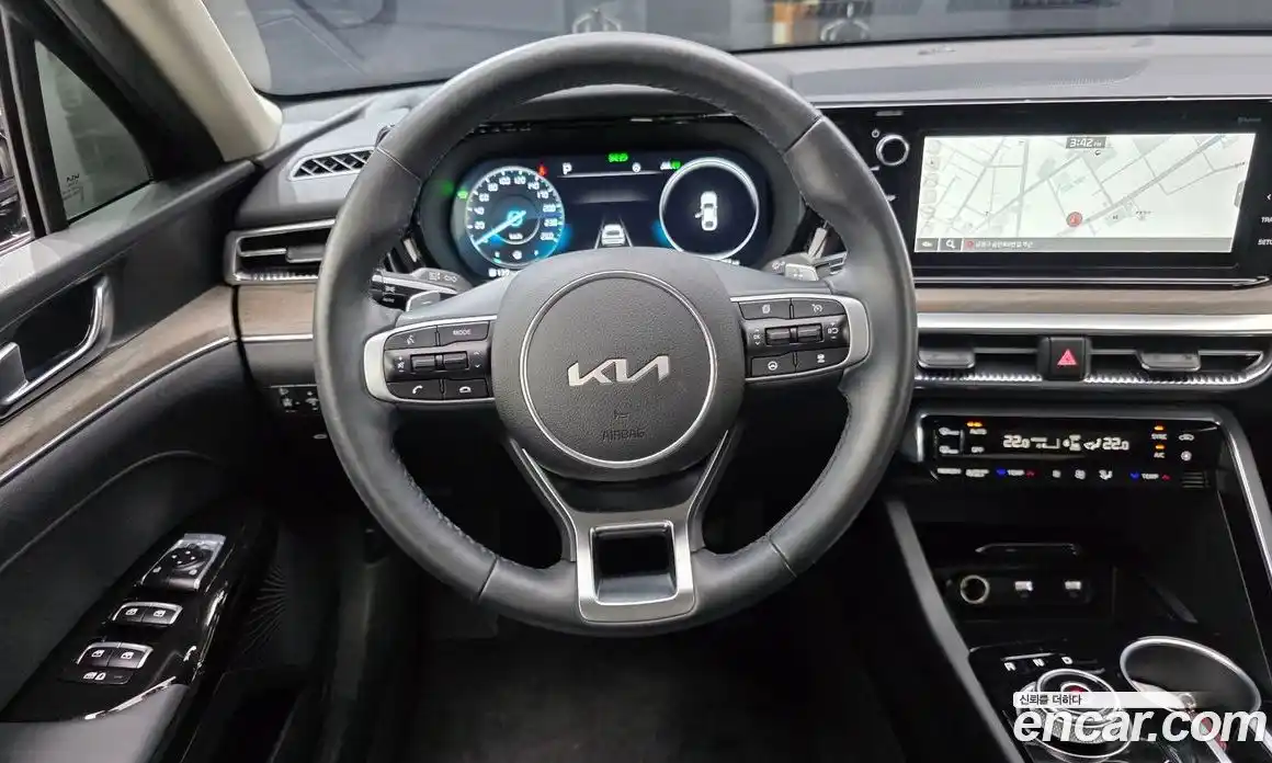 Kia K5 2023 2.0 гидро в Москве № 2125255, фото 18