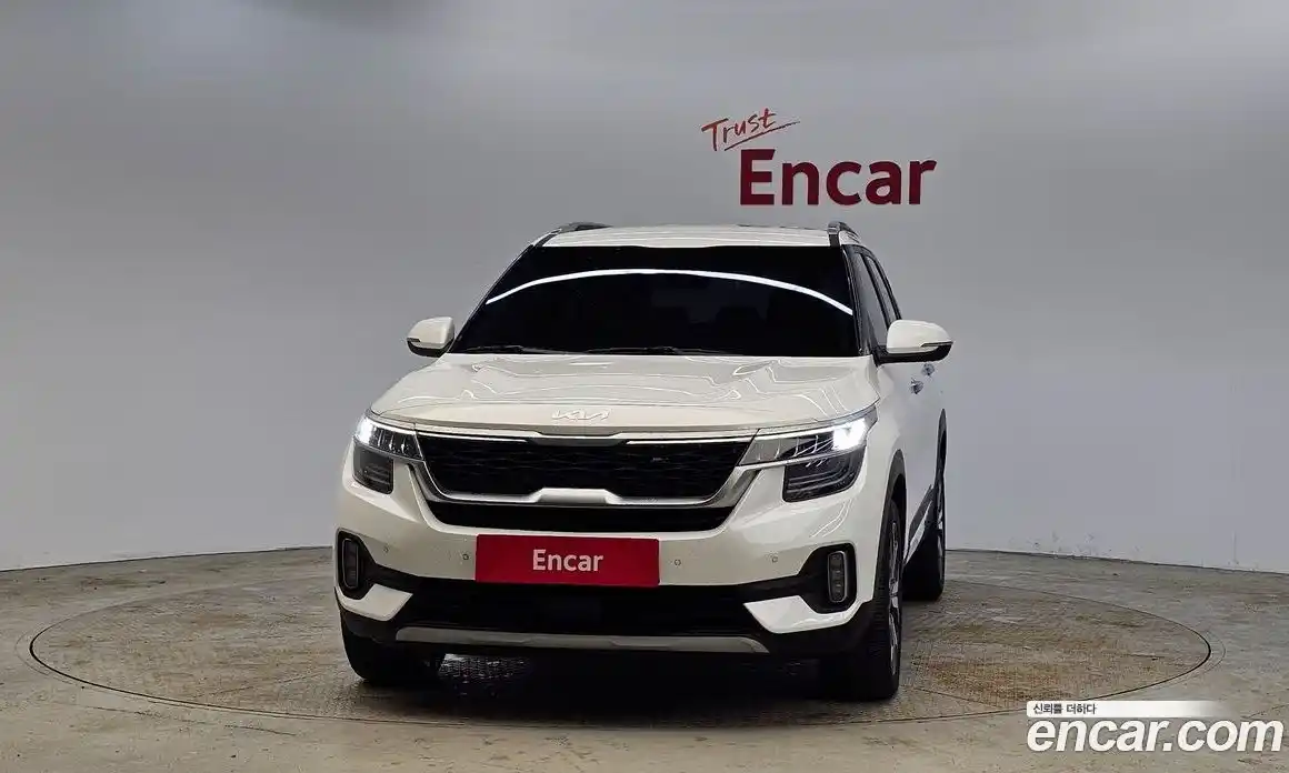 Kia Seltos 2022 1.6 гидро в Москве № 2125291, фото 3