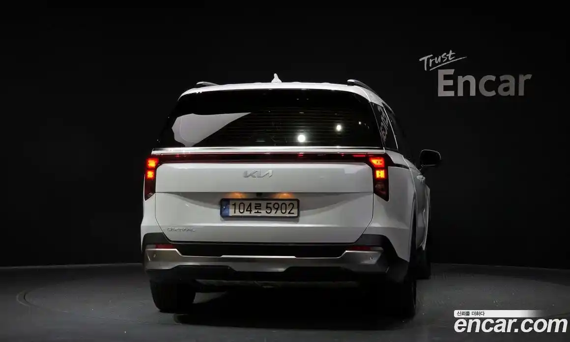 Kia Canival 2024 2.2 гидро в Москве № 2125294, фото 4