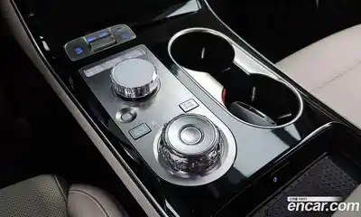 Genesis GV70 2025 2.5 гидро в Москве № 2125377, миниатюра 12