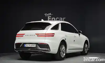 Genesis GV70 2025 2.5 гидро в Москве № 2125377, миниатюра 2