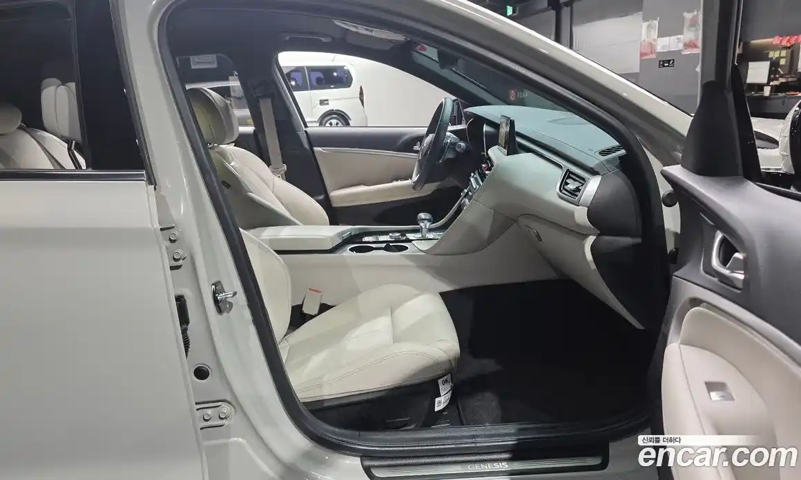 Genesis G70 2024 2.5 гидро в Москве № 2125446, фото 16