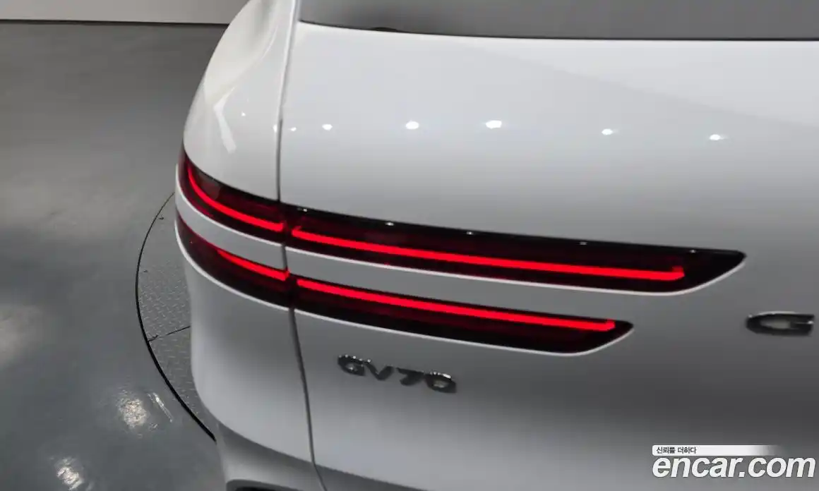 Genesis GV70 2021 2.5 гидро в Москве № 2125510, фото 8
