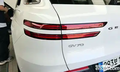 Genesis GV70 2021 2.5 гидро в Москве № 2125653, миниатюра 9