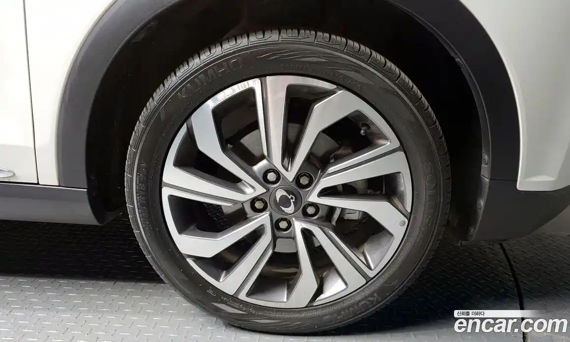 SsangYong TIBOLI 2019 1.5 гидро в Москве № 2126067, фото 6