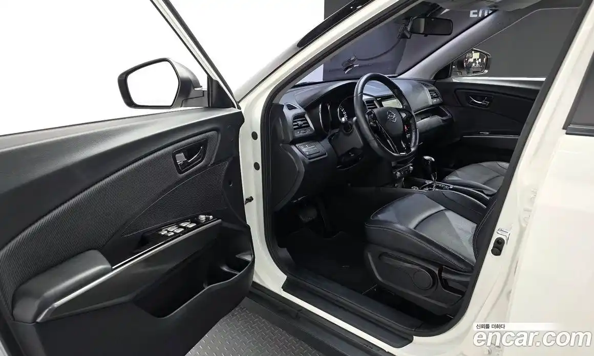 SsangYong TIBOLI 2017 1.6 гидро в Москве № 2126102, фото 10