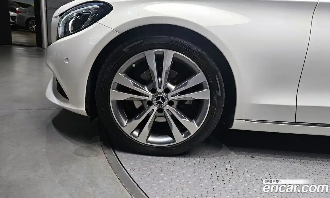 Mercedes-Benz C-Class 2018 2.1 гидро в Москве, фото 5