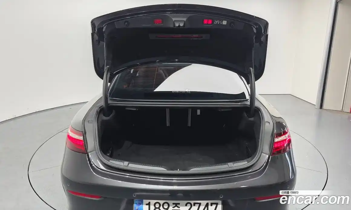 Mercedes-Benz E-Class 2023 2.0 гидро в Москве, фото 20
