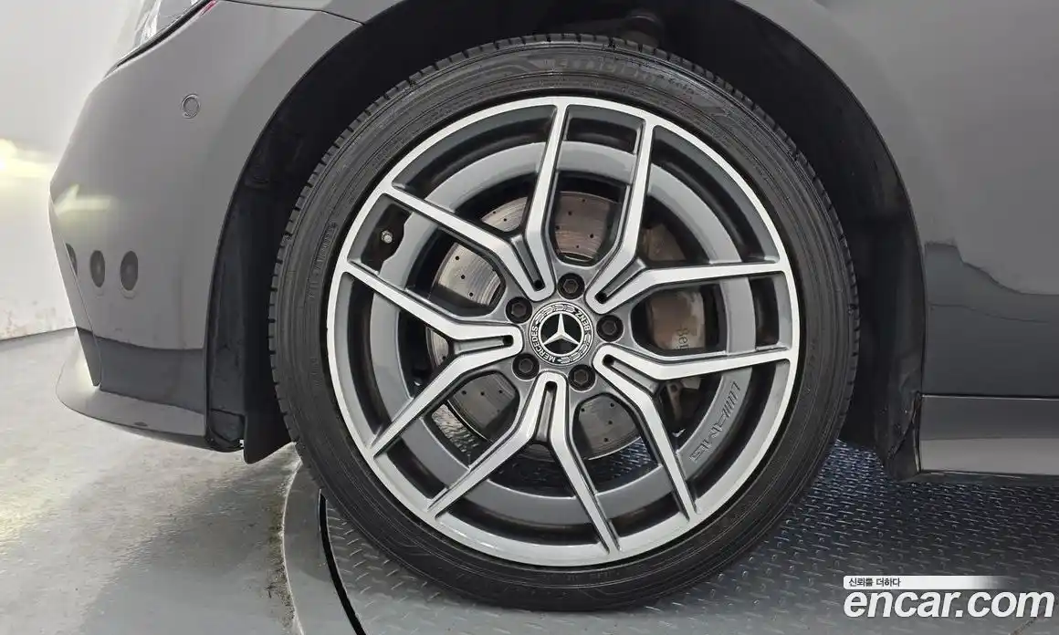 Mercedes-Benz E-Class 2023 2.0 гидро в Москве, фото 5