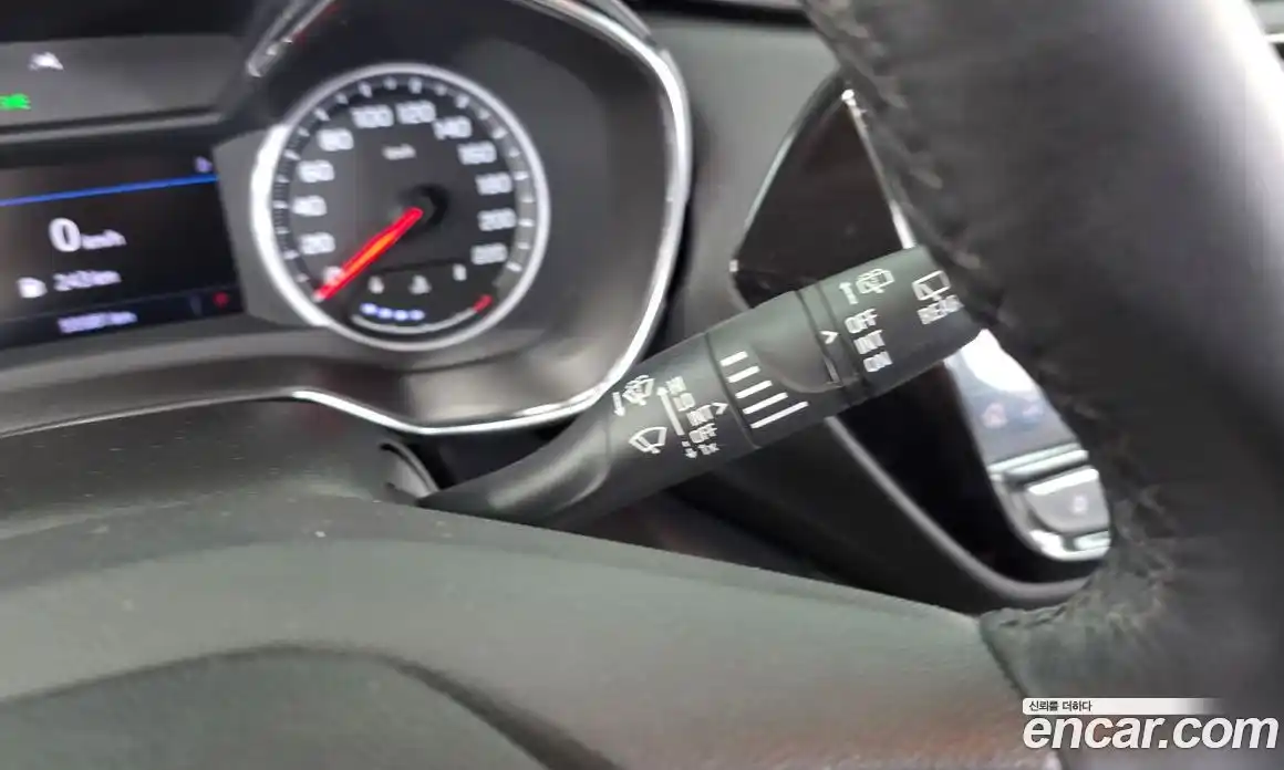 Chevrolet TrailBlazer 2020 1.3 гидро в Москве № 2127430, фото 27