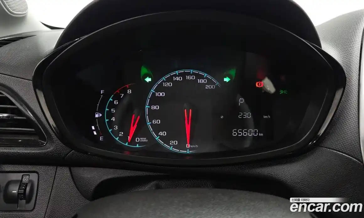 Chevrolet Spark 2016 1.0 гидро в Москве, фото 11