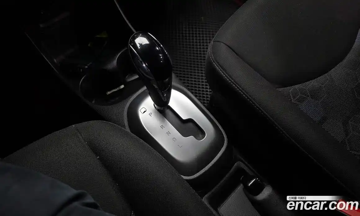 Chevrolet Spark 2016 1.0 гидро в Москве, фото 12