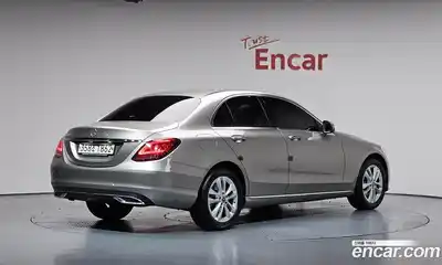 Mercedes-Benz C-Class C200 Avantgarde