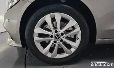 Mercedes-Benz C-Class 2020 2.0 гидро в Москве № 2127992, миниатюра 4