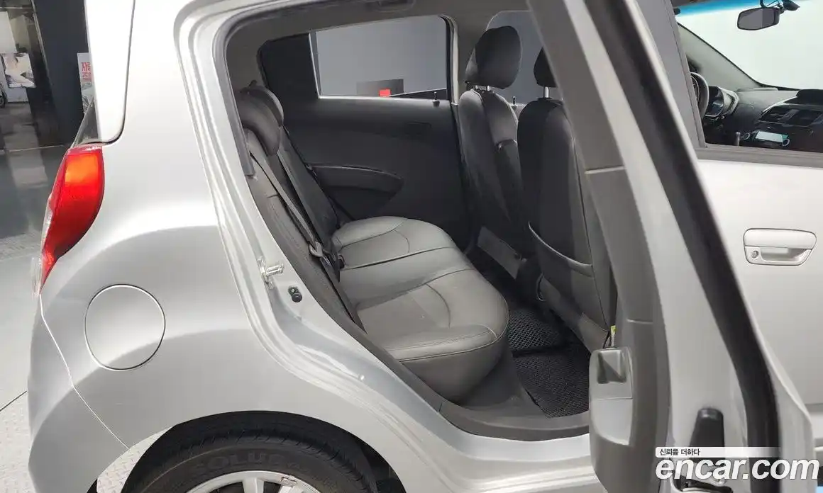 Chevrolet Spark 2014 1.0 гидро в Москве № 2128154, фото 11