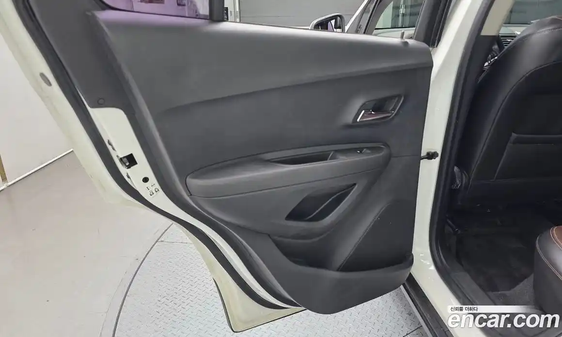 Chevrolet Trax 2013 1.4 гидро в Москве № 2128189, фото 15