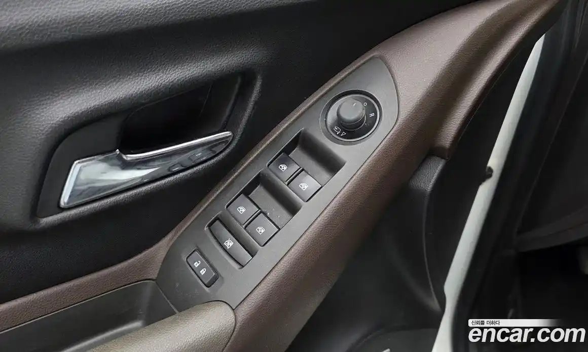 Chevrolet Trax 2013 1.4 гидро в Москве № 2128189, фото 25