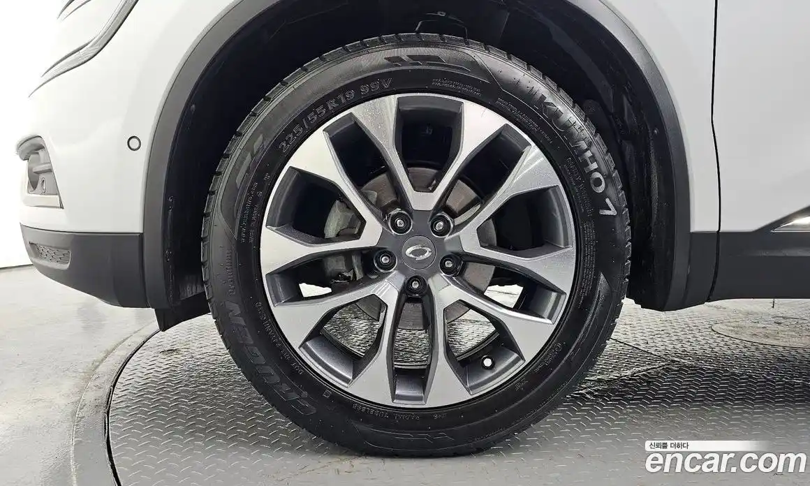 Renault QM6 2018 2.0 гидро в Москве № 2129074, фото 5