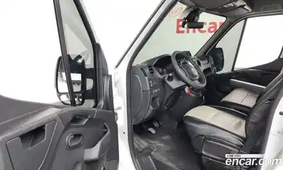 Renault Master 2019 2.3 механика в Москве № 2129075, миниатюра 10