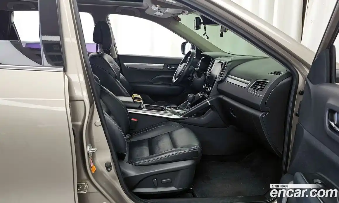 Renault QM6 2017 2.0 гидро в Москве № 2129211, фото 17