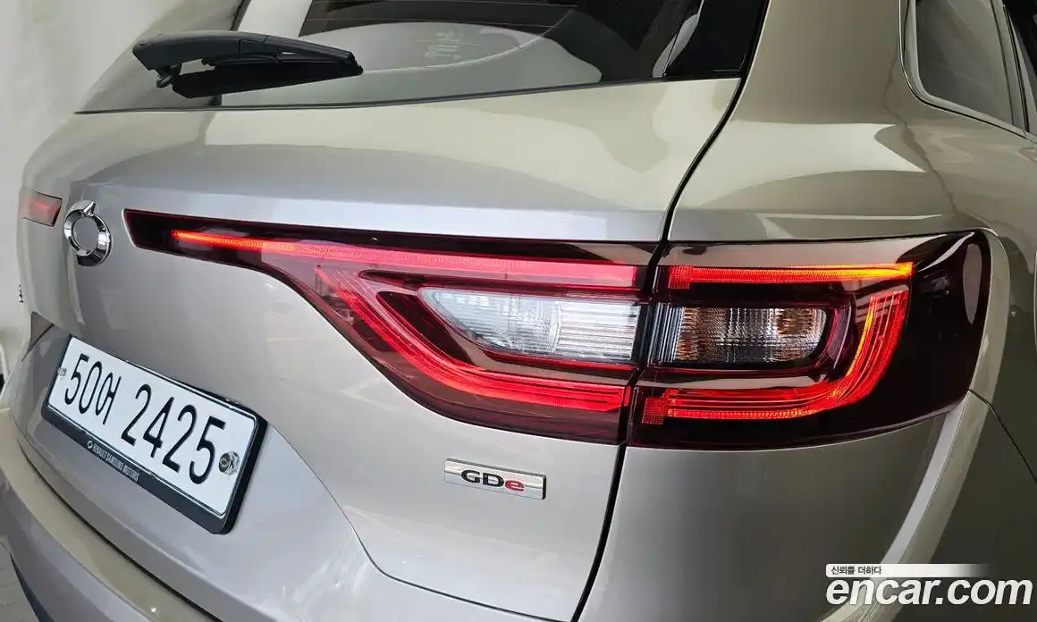 Renault QM6 2017 2.0 гидро в Москве № 2129211, фото 9
