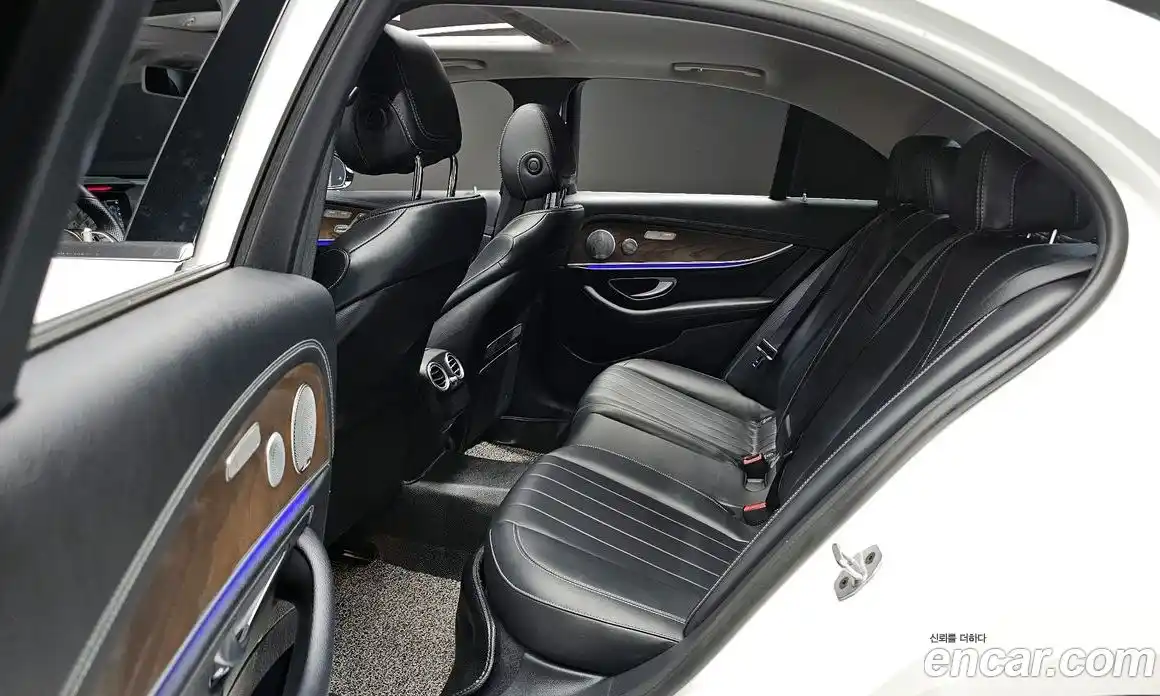 Mercedes-Benz E-Class 2018 2.0 гидро в Москве № 2129275, фото 11