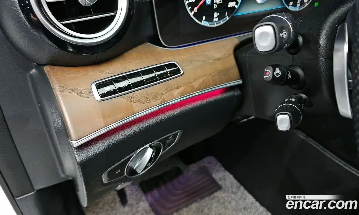 Mercedes-Benz E-Class 2018 2.0 гидро в Москве № 2129275, фото 20