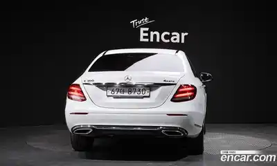 Mercedes-Benz E-Class 2018 2.0 гидро в Москве № 2129275, миниатюра 4