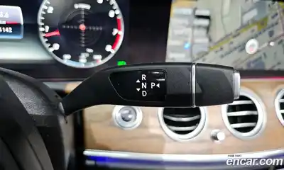 Mercedes-Benz E-Class 2018 2.0 гидро в Москве № 2129275, миниатюра 9