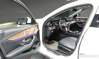 Mercedes-Benz E-Class 2018 2.0 гидро в Москве № 2129275, миниатюра 10