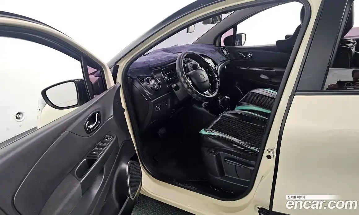 Renault QM3 2015 1.5 гидро в Москве № 2129336, фото 10