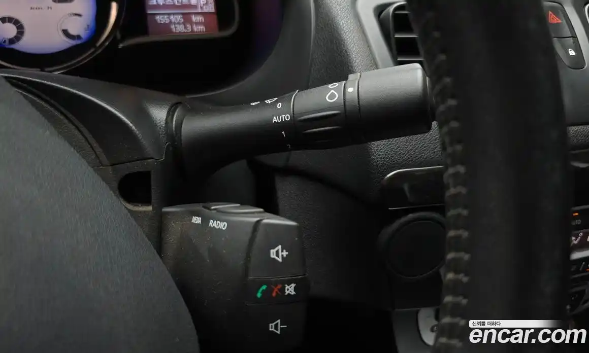 Renault SM3 2012 1.6 гидро в Москве № 2129379, фото 15