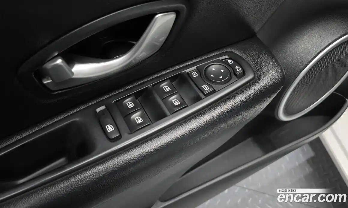 Renault SM3 2012 1.6 гидро в Москве № 2129379, фото 16