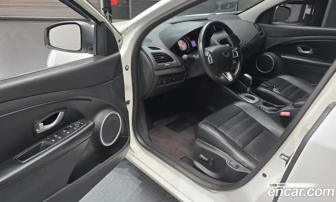 Renault SM3 2012 1.6 гидро в Москве № 2129379, фото 10