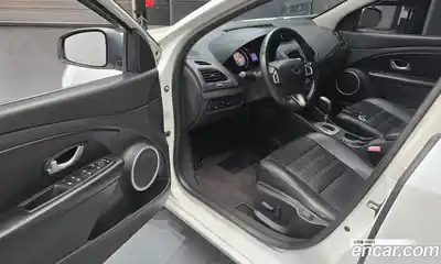 Renault SM3 2012 1.6 гидро в Москве № 2129379, миниатюра 10