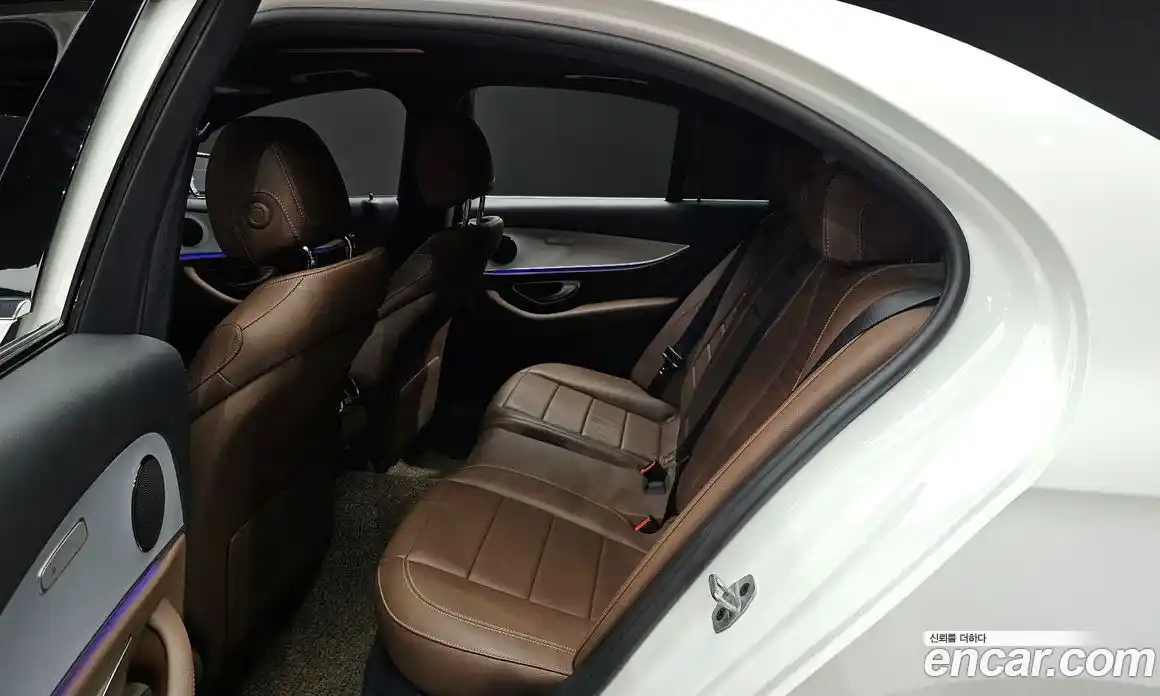 Mercedes-Benz E-Class 2020 2.0 гидро в Москве № 2129426, фото 17