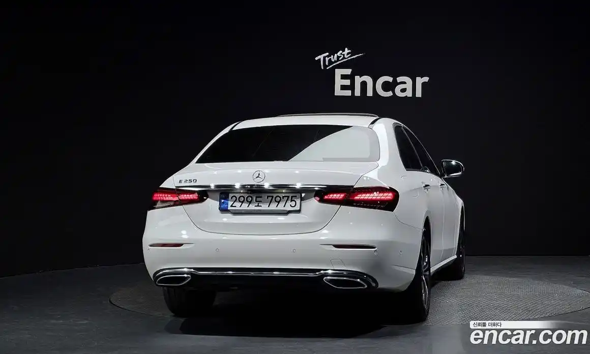 Mercedes-Benz E-Class 2020 2.0 гидро в Москве № 2129426, фото 3