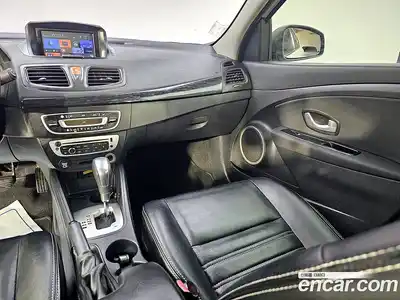 Renault SM3 2015 1.6 гидро в Москве № 2129733, миниатюра 7