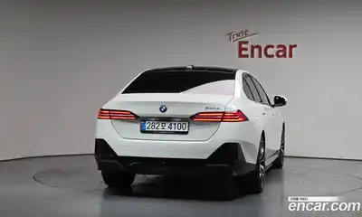 BMW 5-Series 2025 2.0 гидро в Москве № 2129875, миниатюра 3