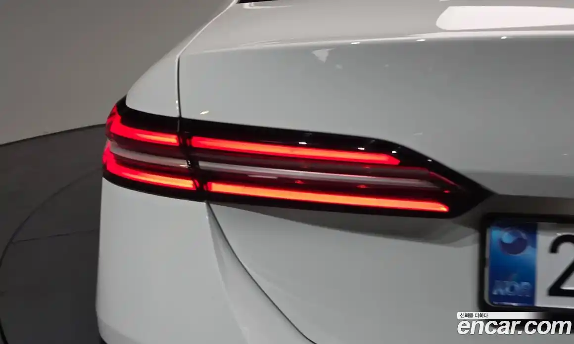 BMW 5-Series 2025 2.0 гидро в Москве № 2129875, фото 8