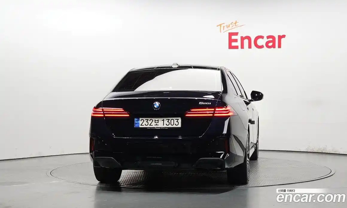 BMW 5-Series 2024 2.0 гидро в Москве № 2129918, фото 4