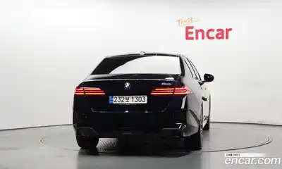 BMW 5-Series 2024 2.0 гидро в Москве № 2129918, миниатюра 4