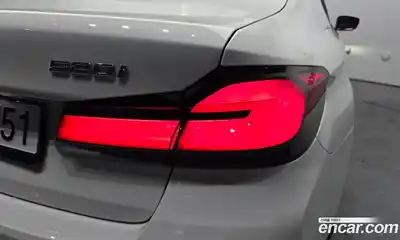 BMW 5-Series 2022 2.0 гидро в Москве № 2130046, миниатюра 9