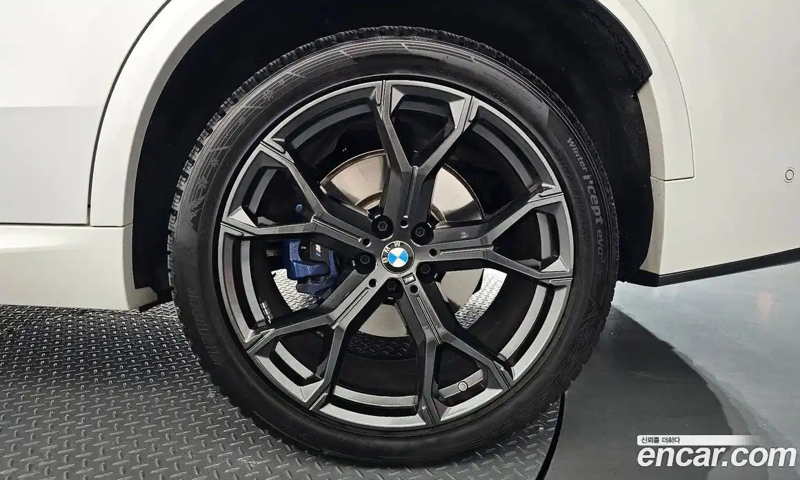 BMW X5 2023 3.0 гидро в Москве № 2130159, фото 7