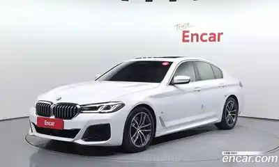 BMW 5-Series, 2022