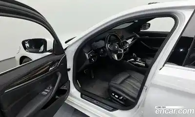 BMW 5-Series 2022 2.0 гидро в Москве № 2130414, миниатюра 10