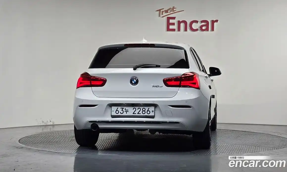 BMW 1-Series 2017 2.0 гидро в Москве № 2130476, фото 3