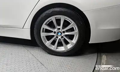 BMW 3-Series 2017 2.0 гидро в Москве № 2130587, миниатюра 7